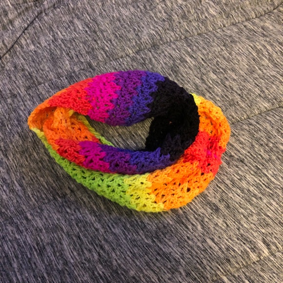 🙀last chance🙀 Handmade rainbow infinity scarf - Picture 2 of 3